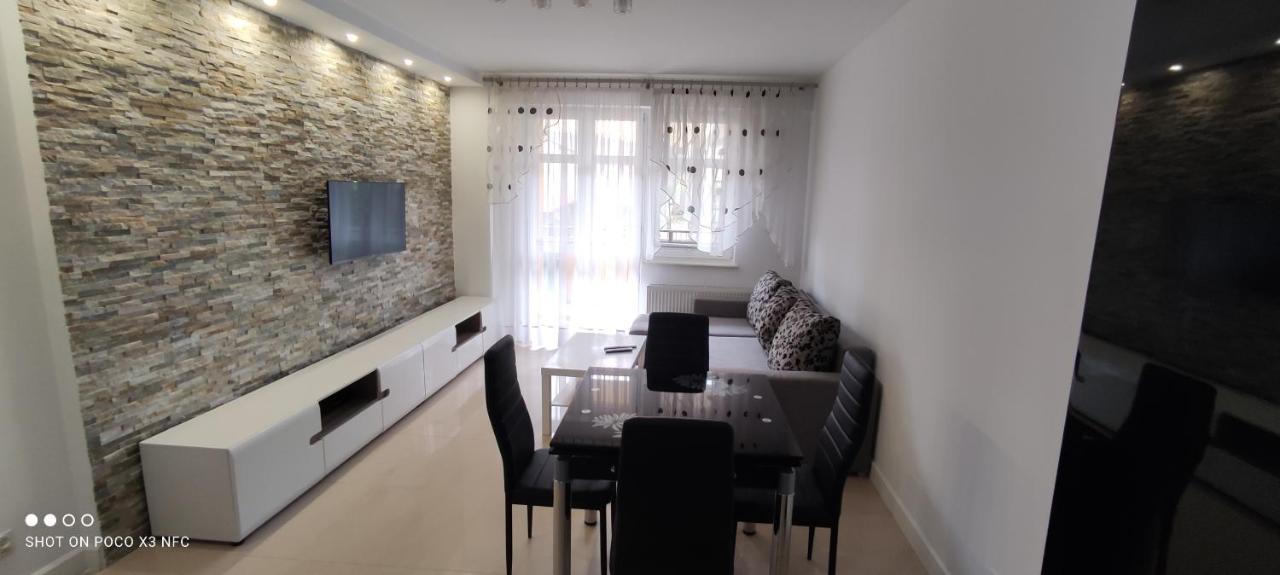 Apartament „Nad Jeziorkiem“ Apartment คัทเซิร์น ภายนอก รูปภาพ