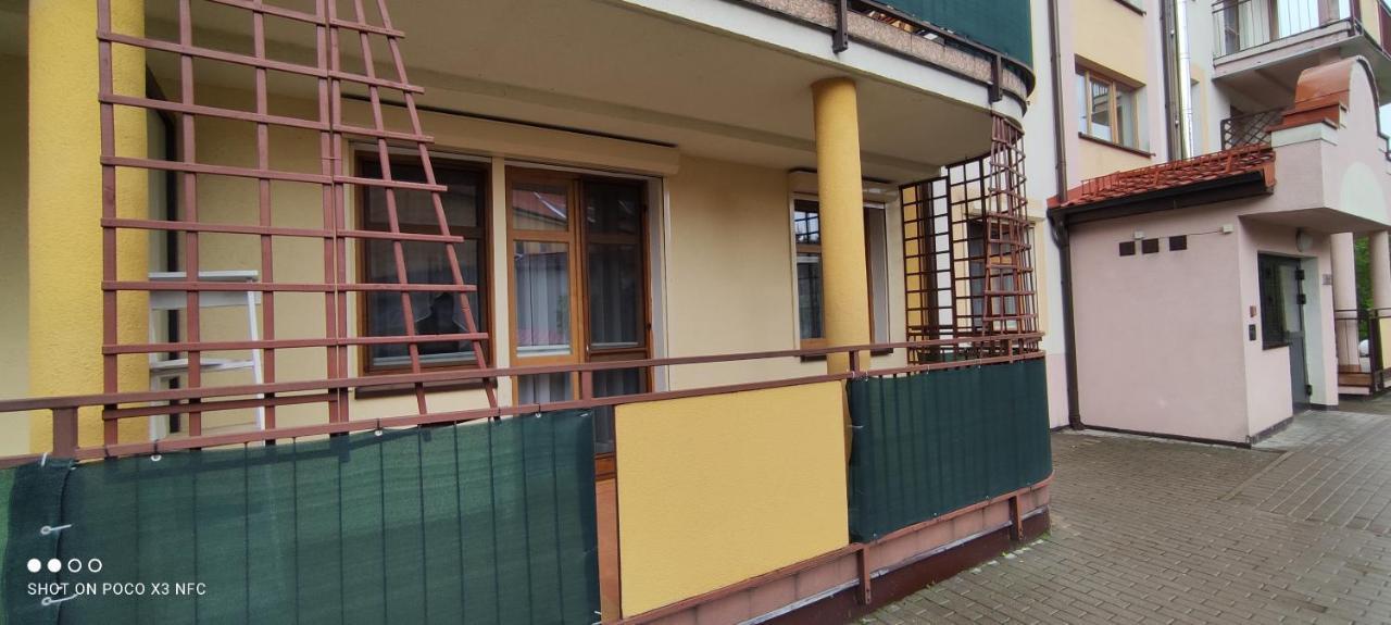Apartament „Nad Jeziorkiem“ Apartment คัทเซิร์น ภายนอก รูปภาพ