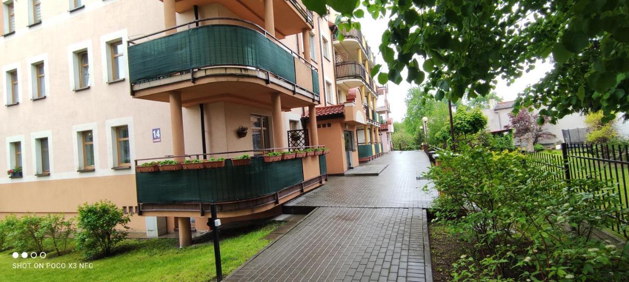 Apartament „Nad Jeziorkiem“ Apartment คัทเซิร์น ภายนอก รูปภาพ